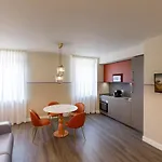 Casa Flores Μπαρντολίνο