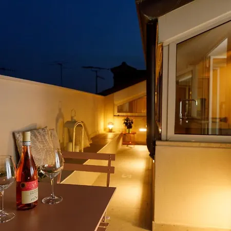 Casa Flores Daire *